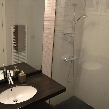Apartment Bonito Con Jardin